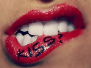 girl-kiss-lips-red-lipstick-Favim.com-533488